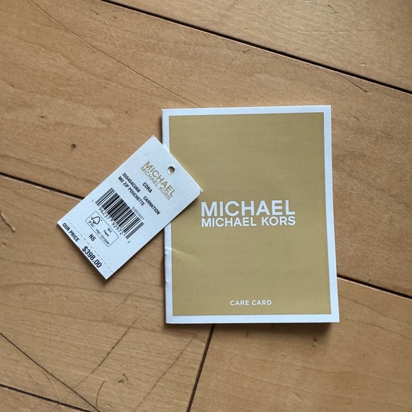 Michael Kors purse - Picture 4 of 4